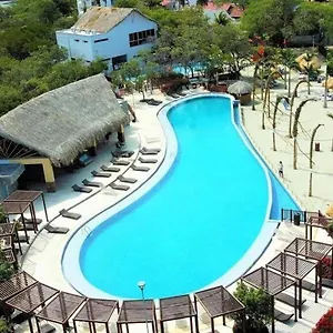 En Samaria Club De Playa Privada Salida Directa Al Mar En Pozos Colorados Cerca A Zazue, Estelar, Playa Horizonte, Cabo Tortuga Apartamento